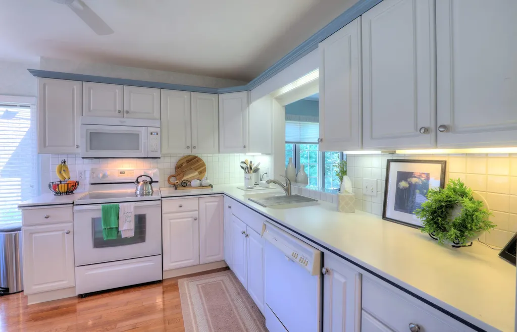 500 W Main Avenue Zeeland City MI 49464
