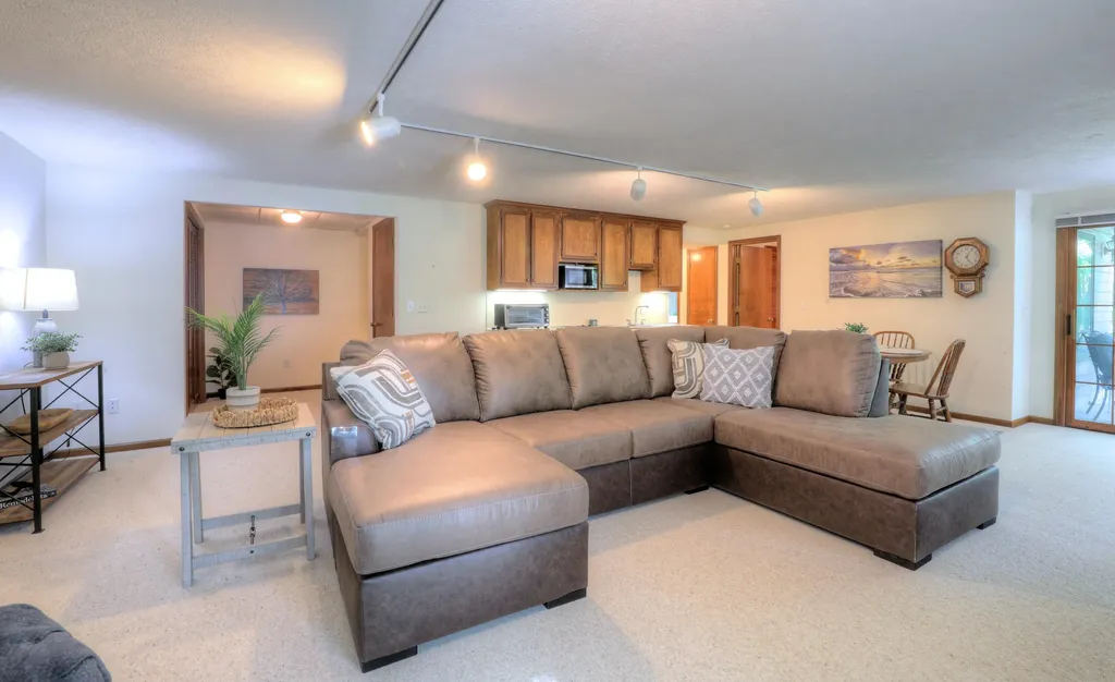 500 W Main Avenue Zeeland City MI 49464