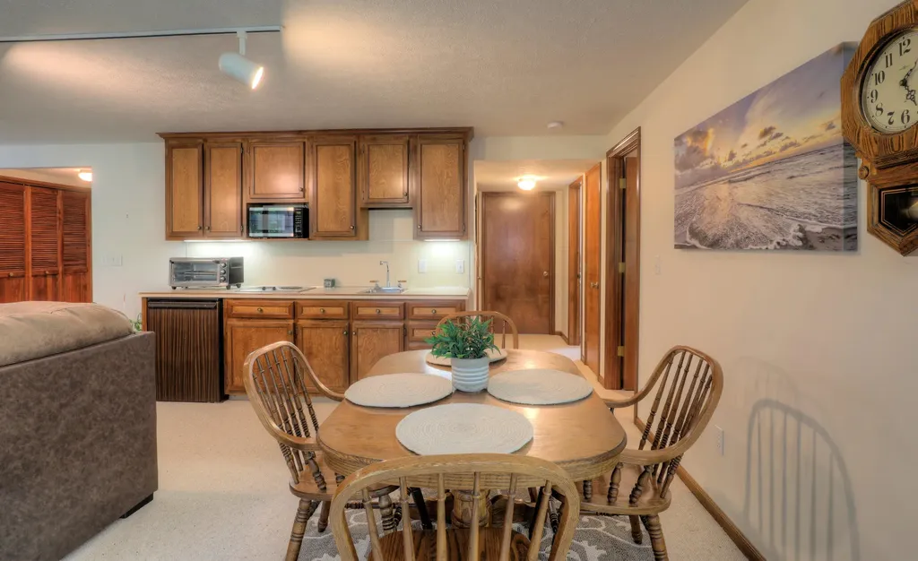 500 W Main Avenue Zeeland City MI 49464