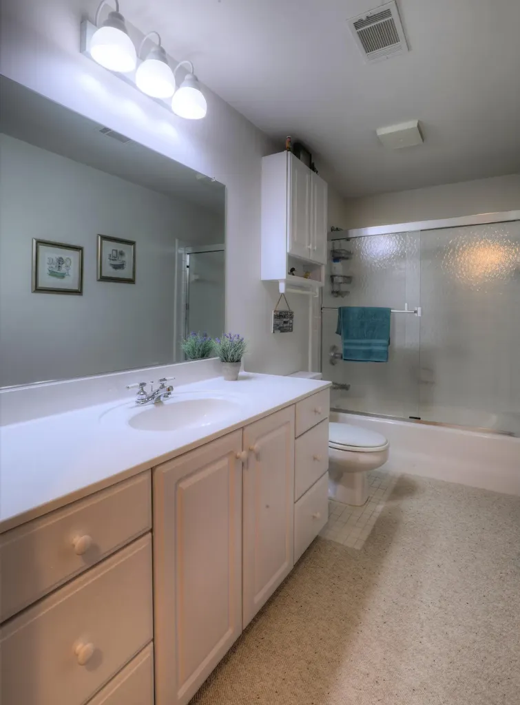 500 W Main Avenue Zeeland City MI 49464