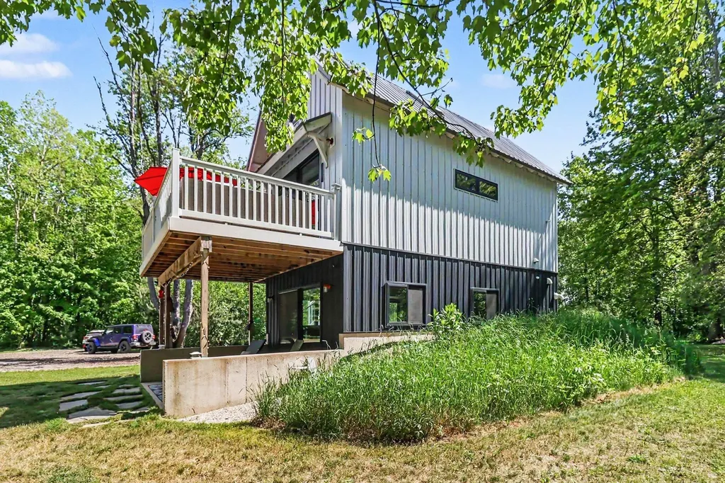 6830 N 120th Avenue Crystal Township MI 49420