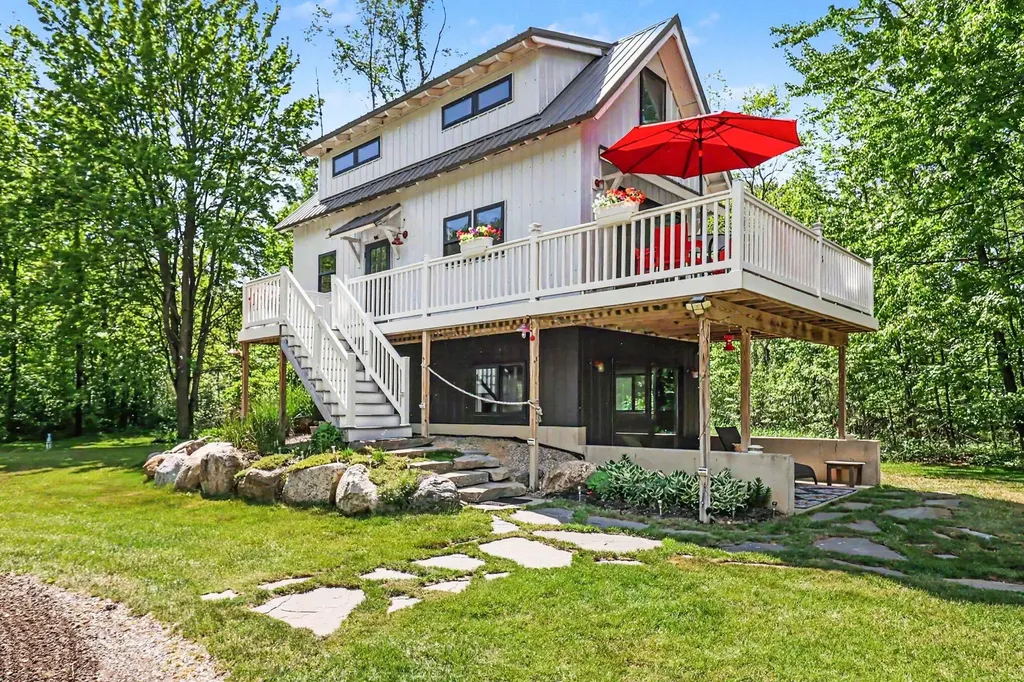 6830 N 120th Avenue Crystal Township MI 49420