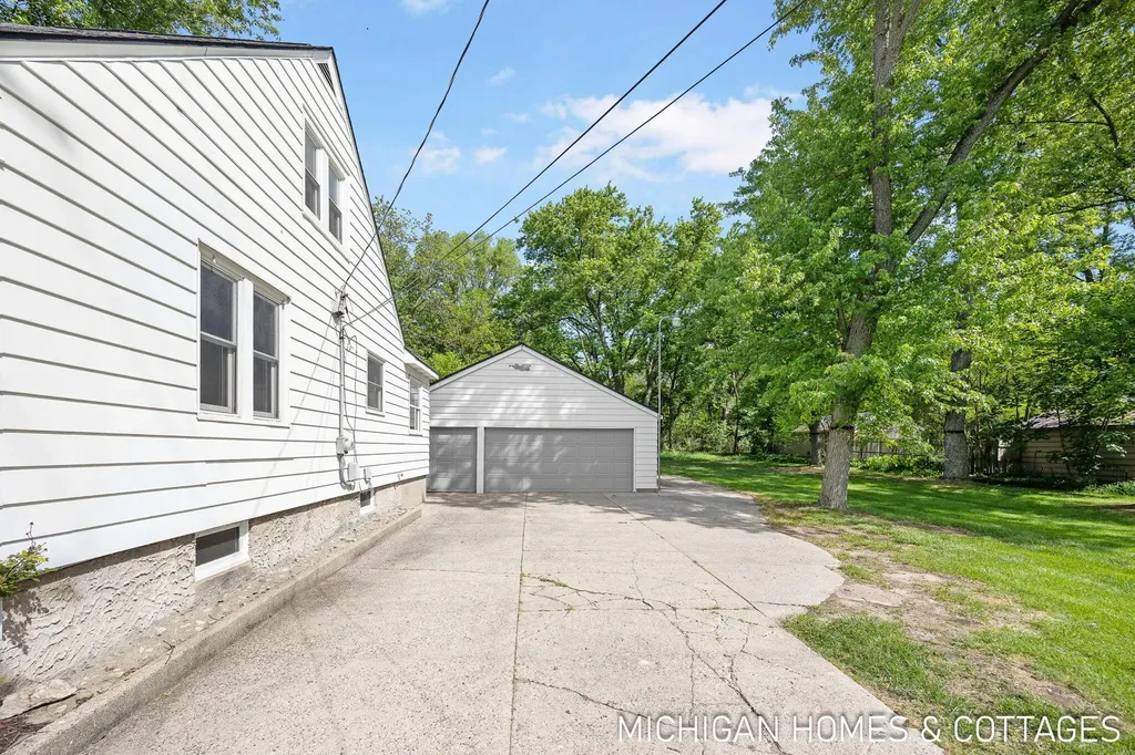 10671 Chicago Drive Holland Charter Township MI 49464