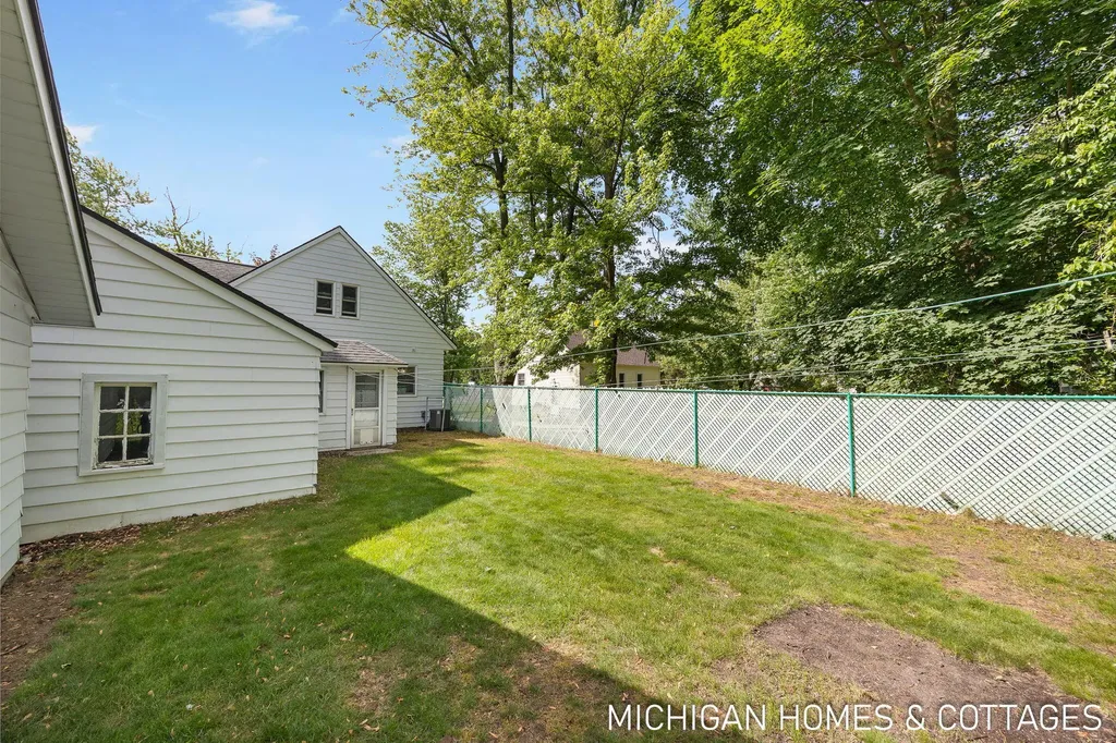 10671 Chicago Drive Holland Charter Township MI 49464