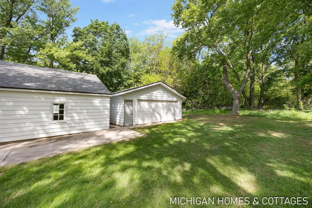 10671 Chicago Drive Holland Charter Township MI 49464