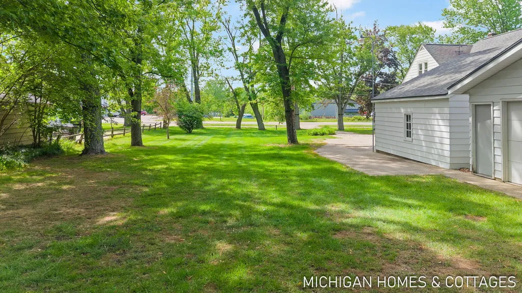 10671 Chicago Drive Holland Charter Township MI 49464