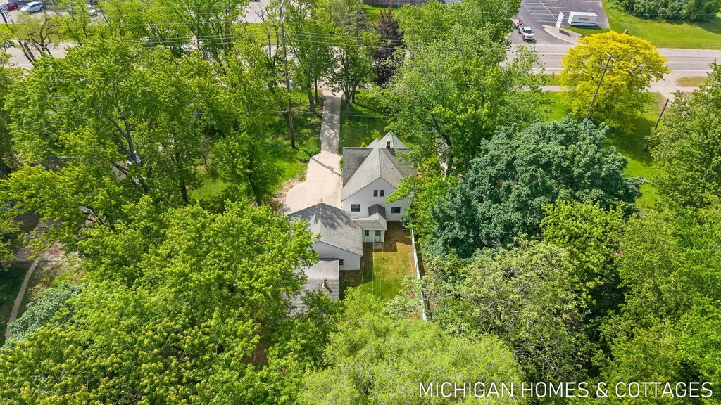 10671 Chicago Drive Holland Charter Township MI 49464