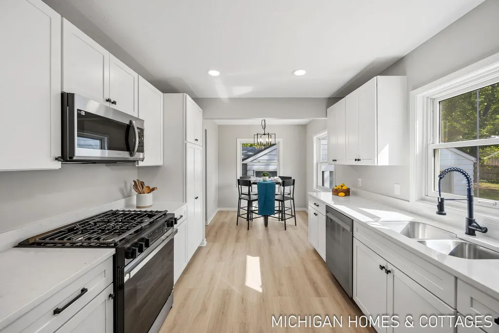 10671 Chicago Drive Holland Charter Township MI 49464