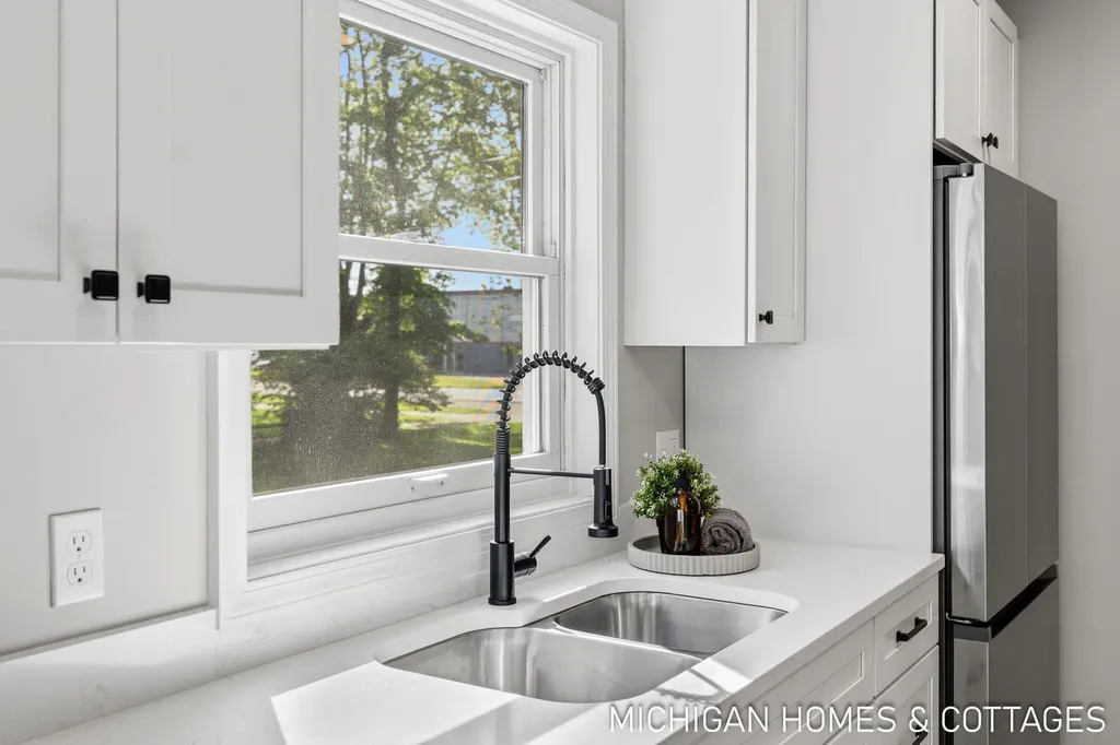 10671 Chicago Drive Holland Charter Township MI 49464