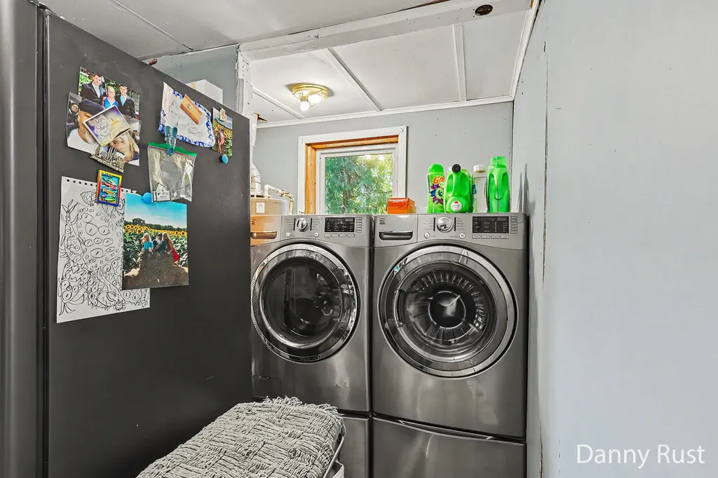 1430 Delz Drive Laketon Township MI 49445