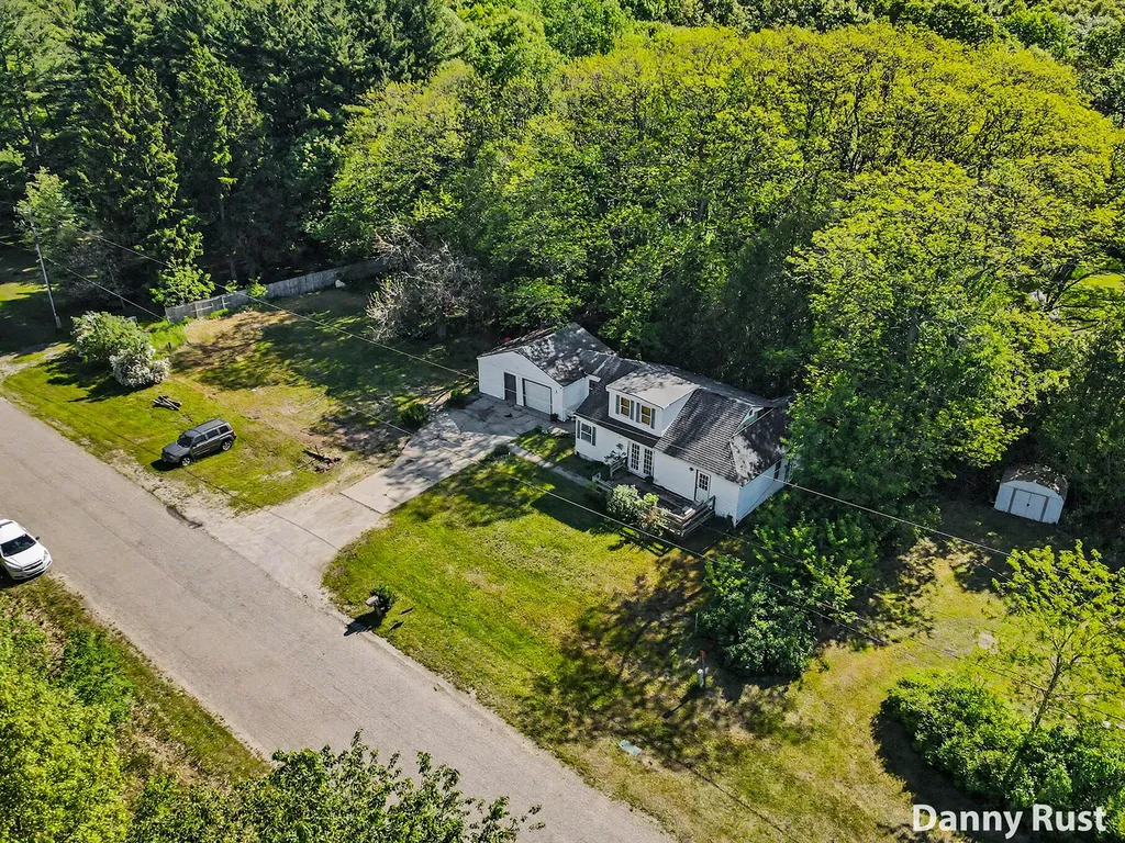 1430 Delz Drive Laketon Township MI 49445