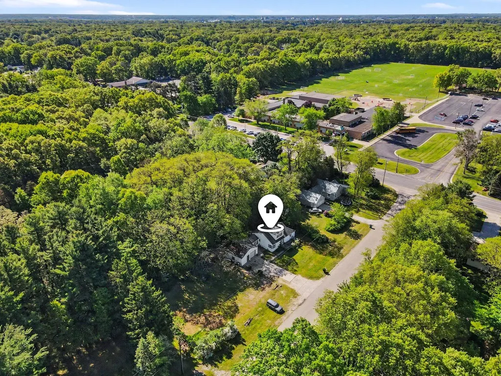 1430 Delz Drive Laketon Township MI 49445
