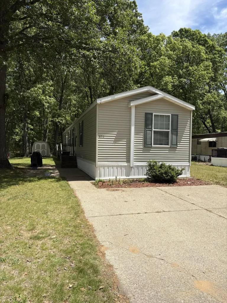 490 S Sunshine Lane Egelston Township MI 49442