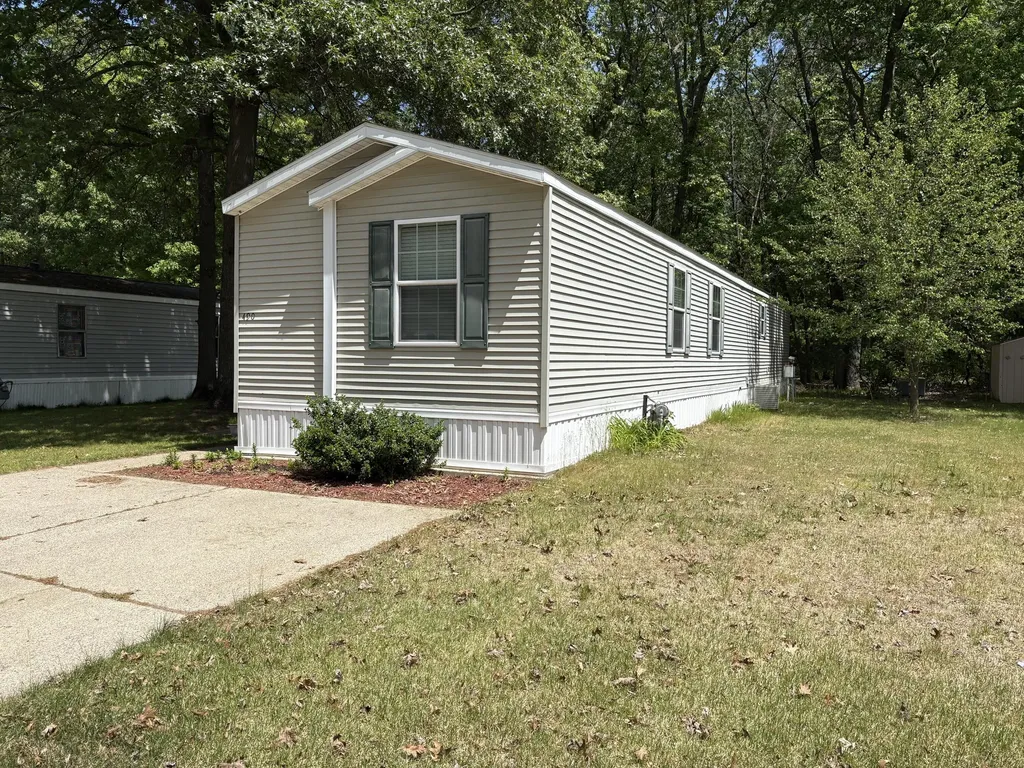 490 S Sunshine Lane Egelston Township MI 49442