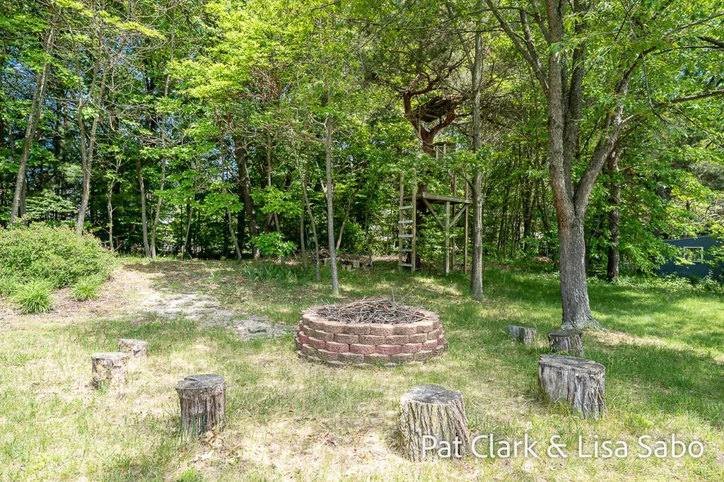 3296 Rambling Brook Road Fruitport Charter Township MI 49444