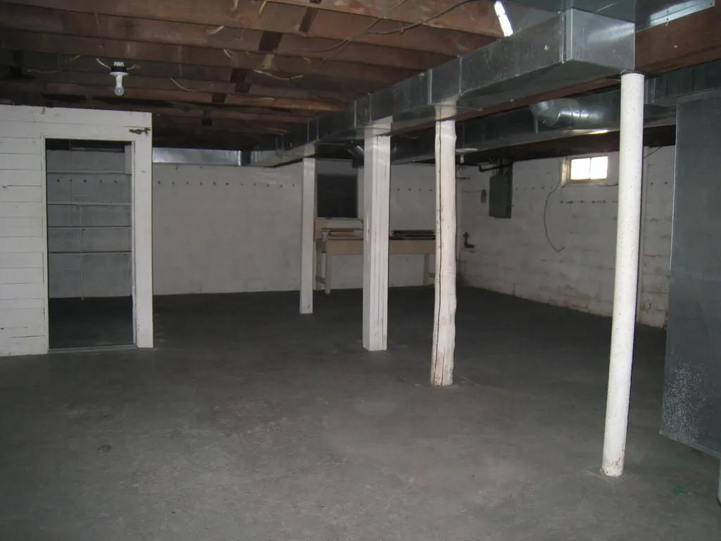 455 Leonard Avenue Muskegon City MI 49442