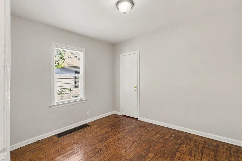 3329 Sanford Street Muskegon Heights City MI 49444