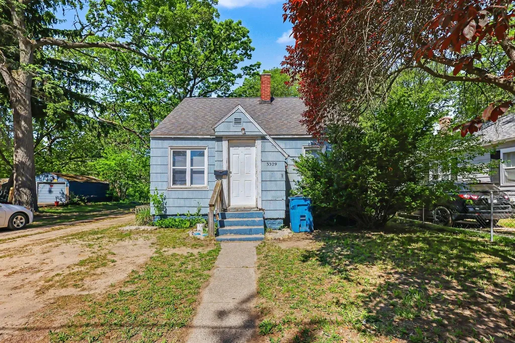 3329 Sanford Street Muskegon Heights City MI 49444
