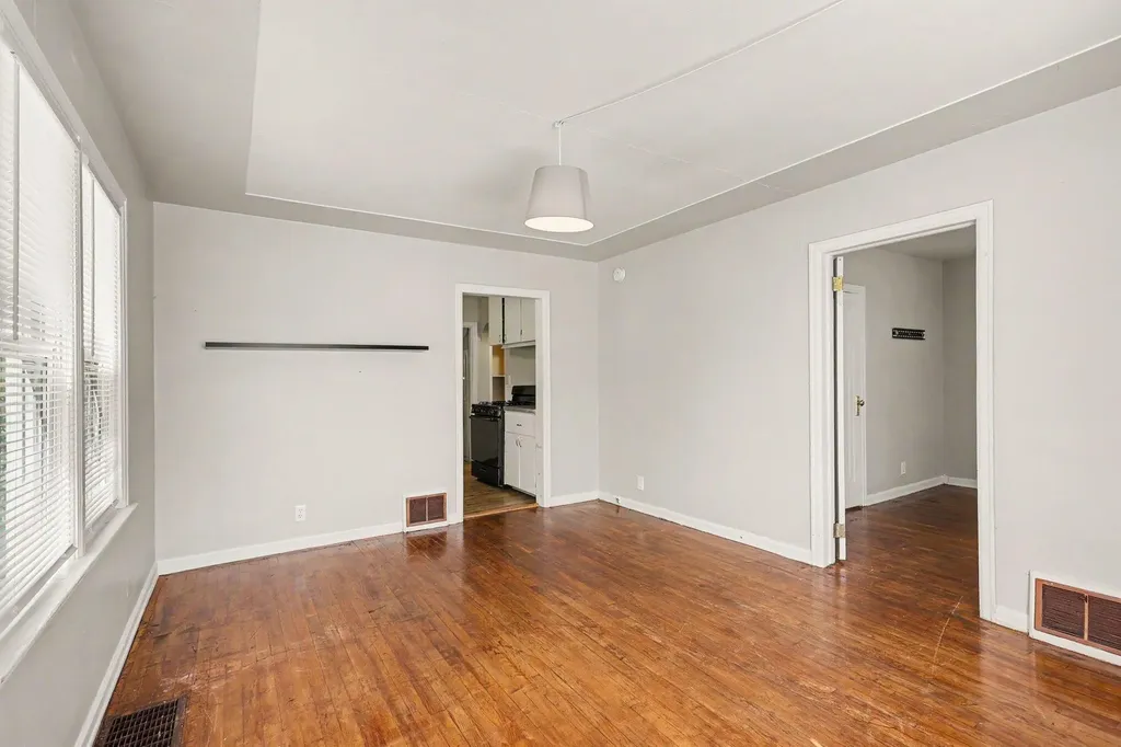 3329 Sanford Street Muskegon Heights City MI 49444