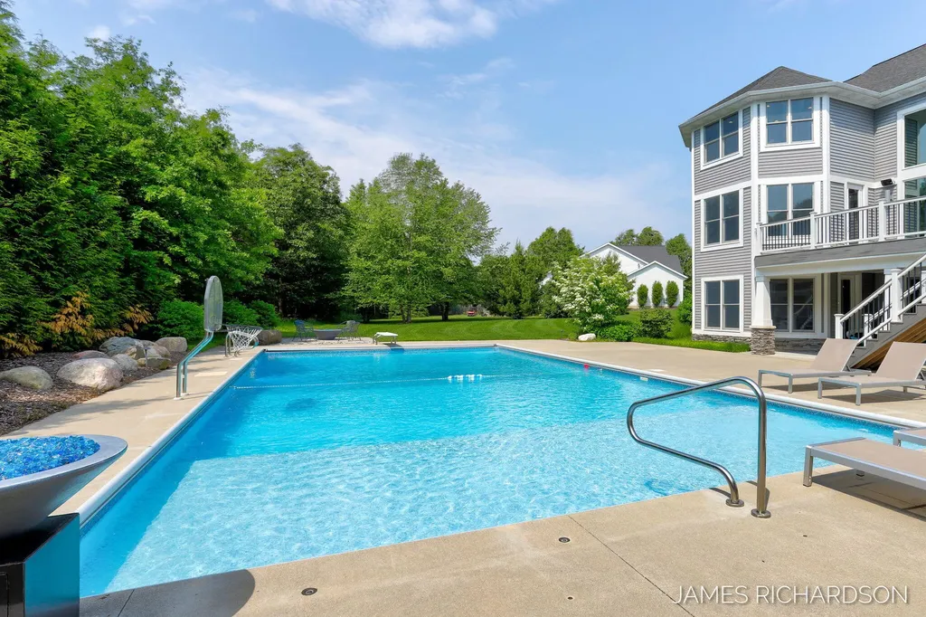 12974 Boulderway Trail Grand Haven Charter Township MI 49417