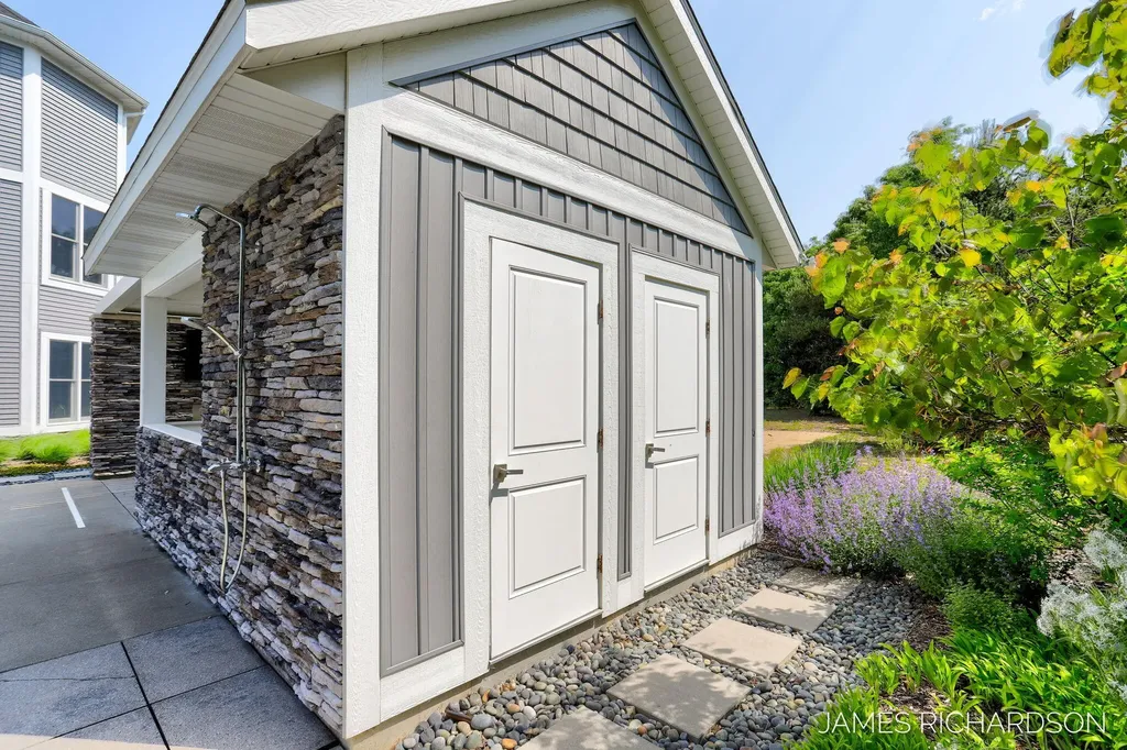 12974 Boulderway Trail Grand Haven Charter Township MI 49417