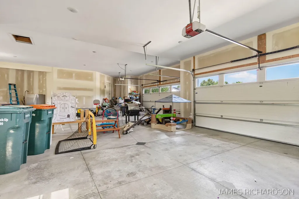 12974 Boulderway Trail Grand Haven Charter Township MI 49417
