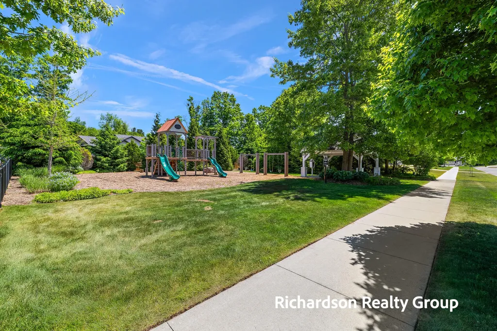12974 Boulderway Trail Grand Haven Charter Township MI 49417
