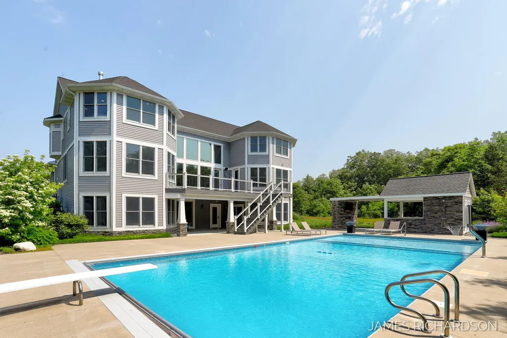 12974 Boulderway Trail Grand Haven Charter Township MI 49417