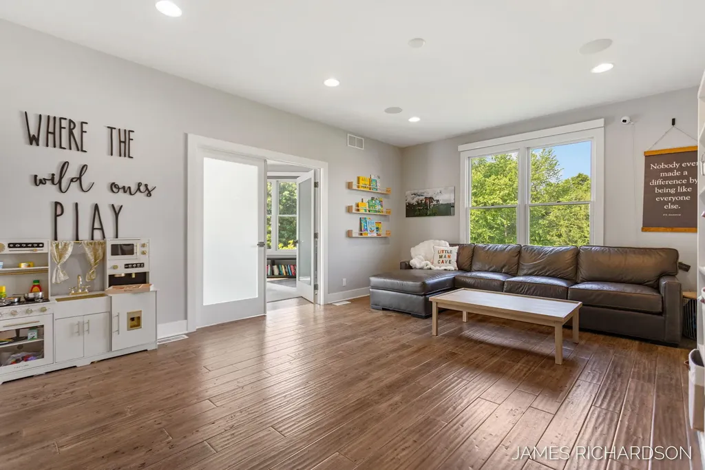 12974 Boulderway Trail Grand Haven Charter Township MI 49417