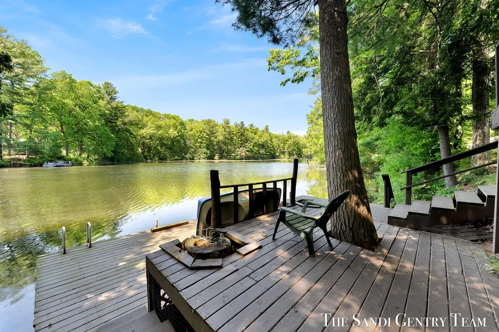 602 Fruitvale Road Blue Lake Township MI 49437