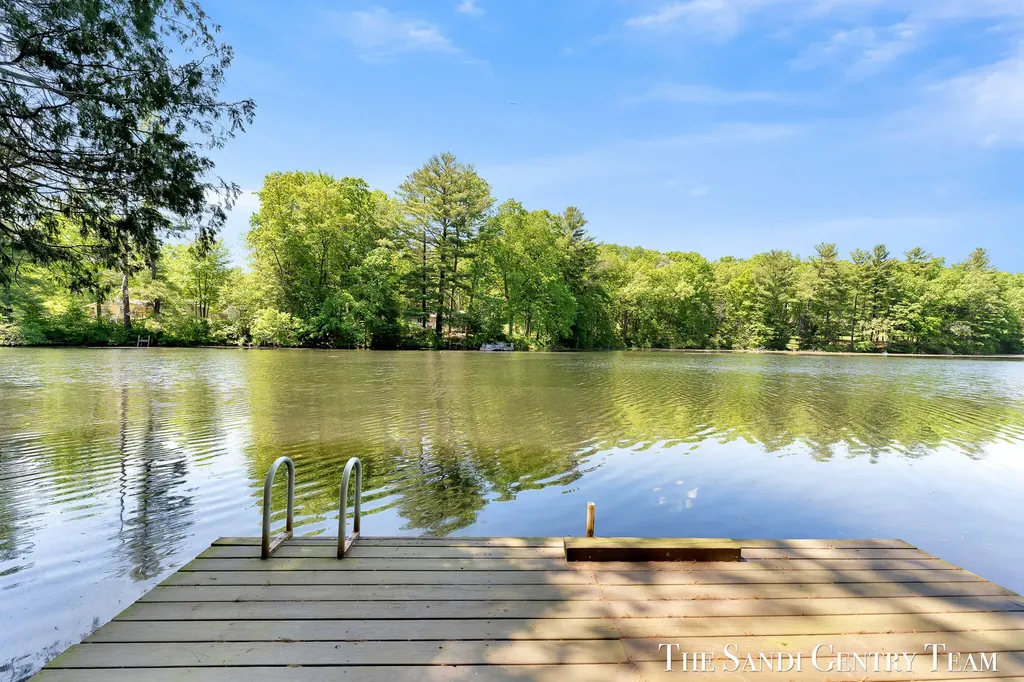 602 Fruitvale Road Blue Lake Township MI 49437
