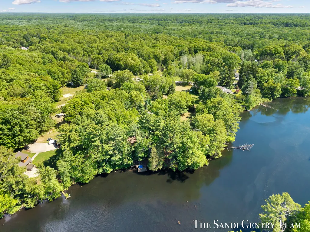 602 Fruitvale Road Blue Lake Township MI 49437