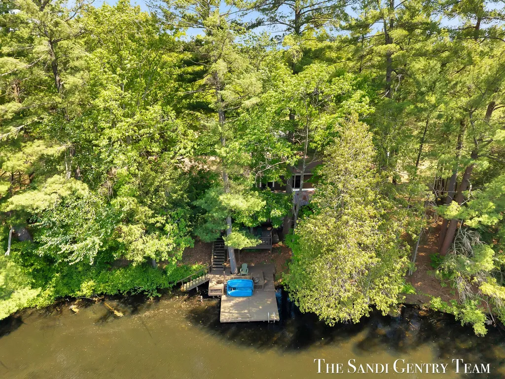 602 Fruitvale Road Blue Lake Township MI 49437