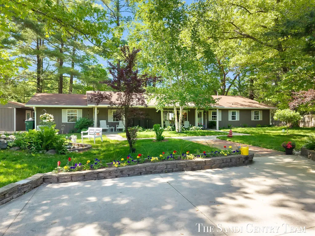 602 Fruitvale Road Blue Lake Township MI 49437