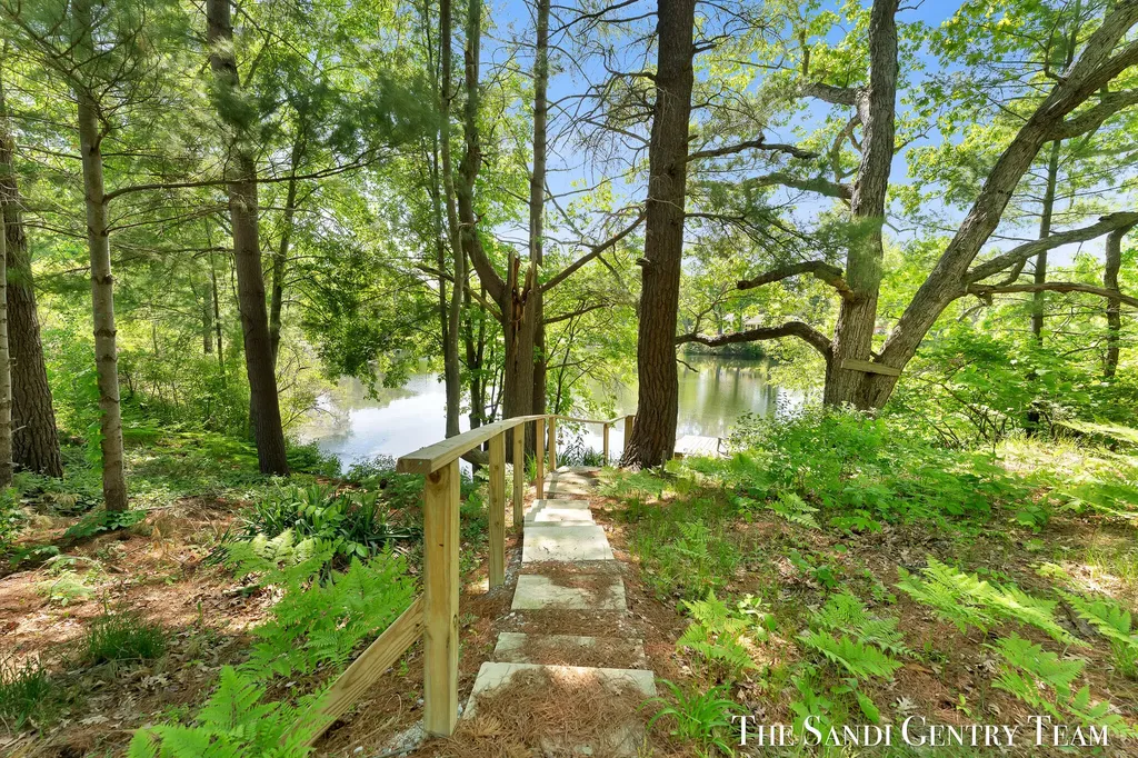 602 Fruitvale Road Blue Lake Township MI 49437