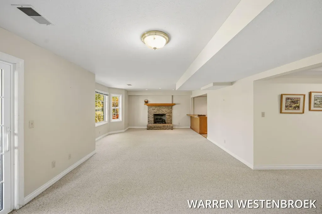 969 Meadow Ridge Drive Park Township MI 49424