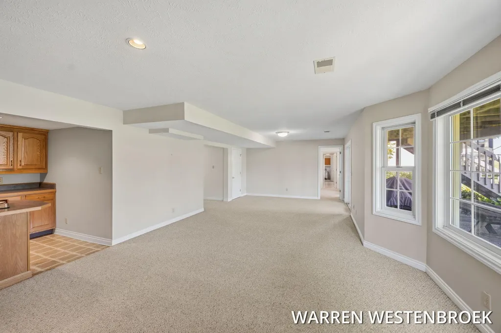 969 Meadow Ridge Drive Park Township MI 49424