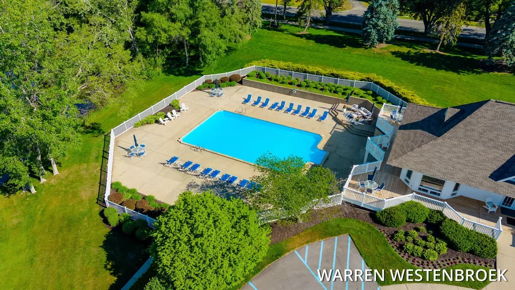 969 Meadow Ridge Drive Park Township MI 49424