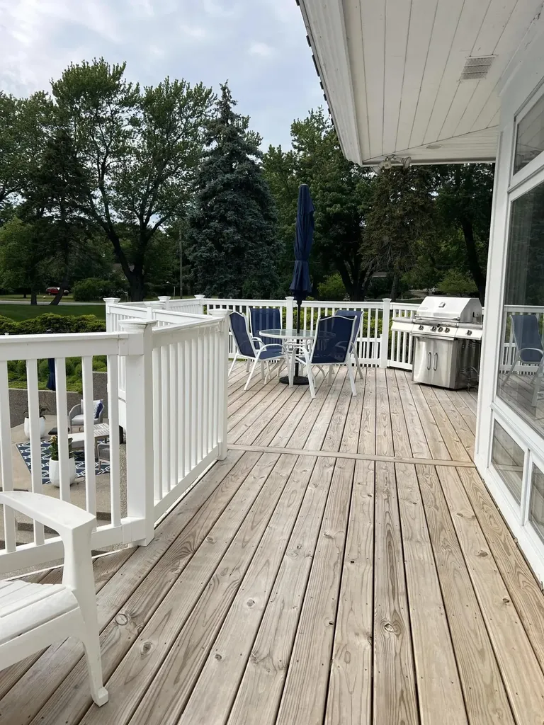 969 Meadow Ridge Drive Park Township MI 49424