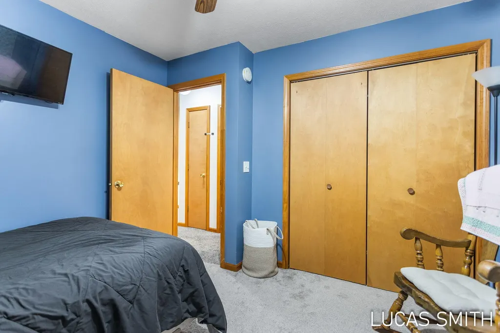 262 17 Mile Road NW Tyrone Township MI 49330