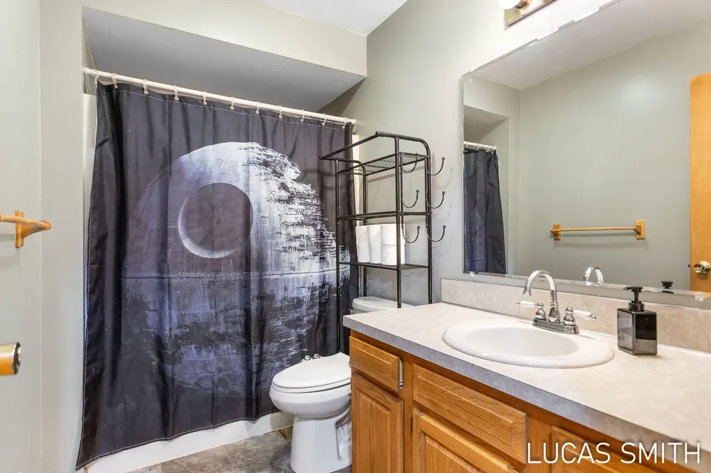 262 17 Mile Road NW Tyrone Township MI 49330