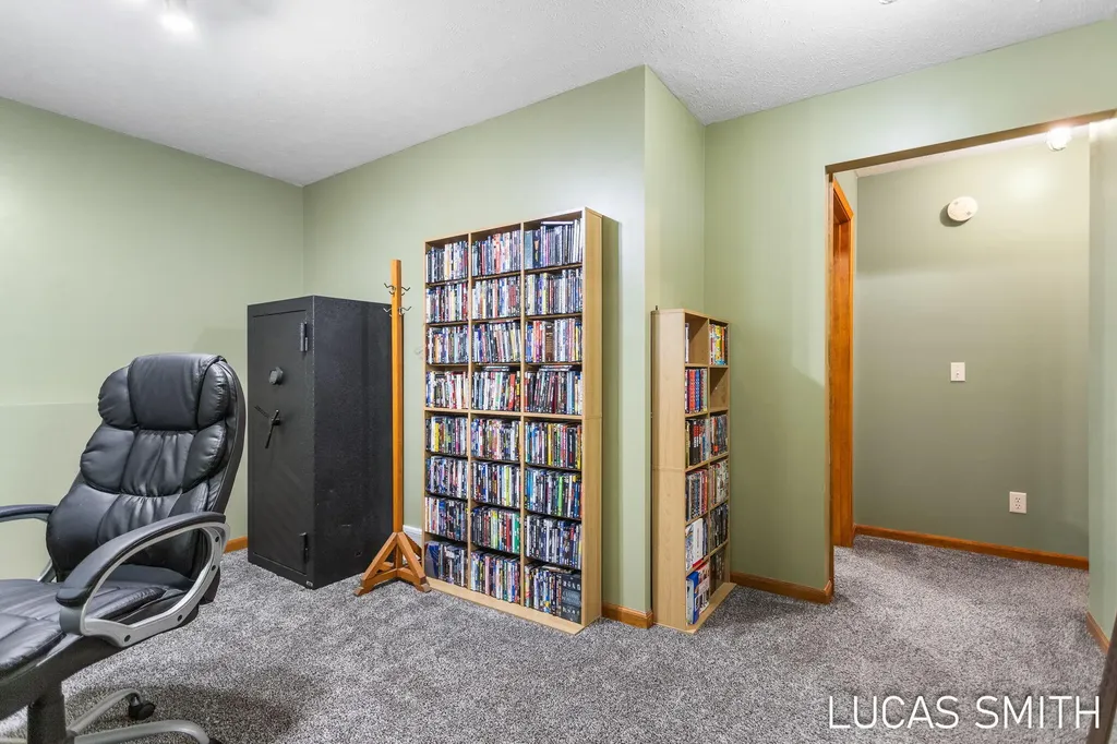 262 17 Mile Road NW Tyrone Township MI 49330