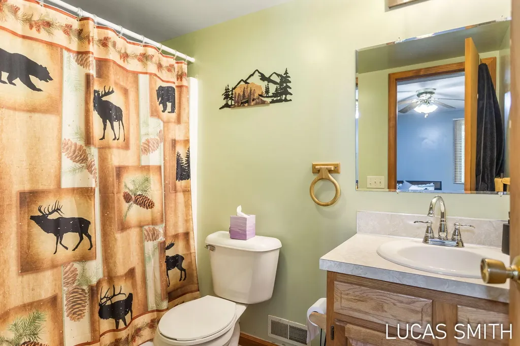 262 17 Mile Road NW Tyrone Township MI 49330