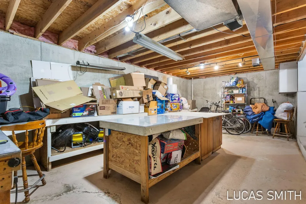 262 17 Mile Road NW Tyrone Township MI 49330