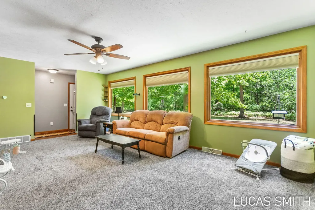 262 17 Mile Road NW Tyrone Township MI 49330