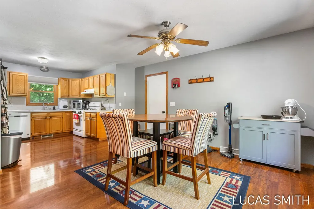 262 17 Mile Road NW Tyrone Township MI 49330