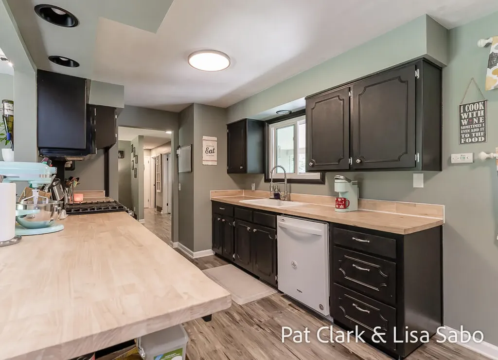 1297 Joslyn Road Muskegon Charter Township MI 49445