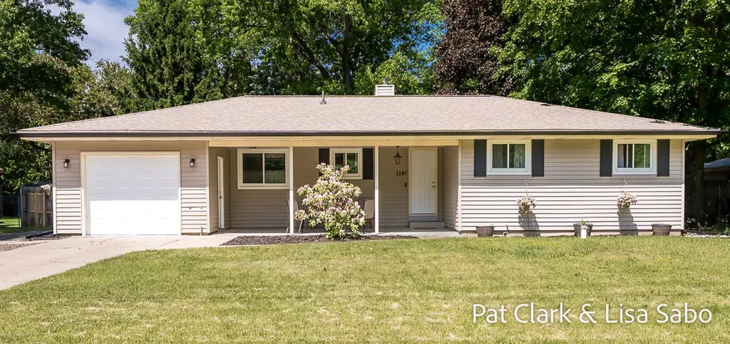 1297 Joslyn Road Muskegon Charter Township MI 49445
