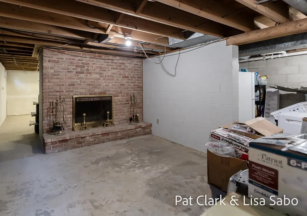 1297 Joslyn Road Muskegon Charter Township MI 49445