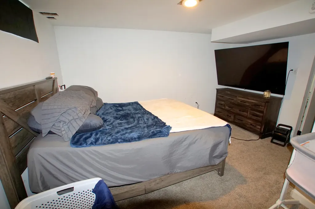 1719 Huizenga Street Muskegon City MI 49442